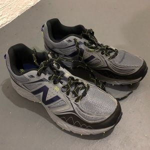 Men’s new balance tennis shoes